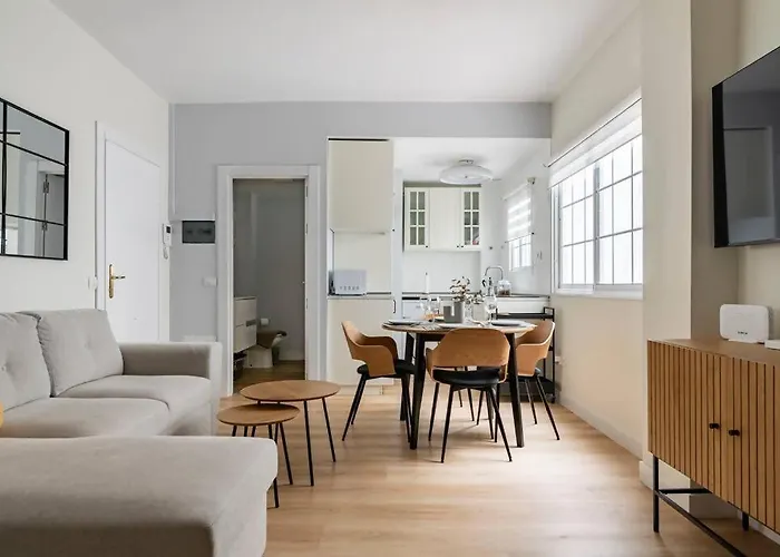 Vibe, Paseo Playa De Canteras, Nomadas Digitales, Ideal Parejas *